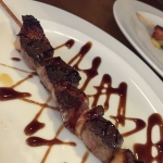 Brocheta magret de pato Duck breast skewer