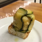 Charlota rellena de crema de centollo Courgette stuffed with creamy crab